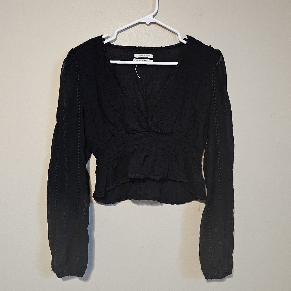 Urban Outfitters Women's Size Small Cropped V-Neck Peplum Top in Black
